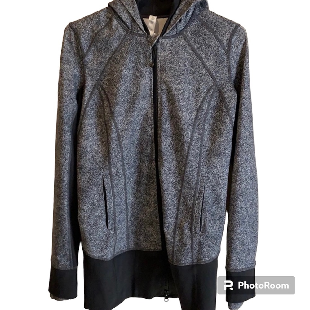 Lululemon Zip Up jacket with Hood!